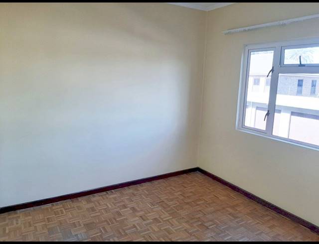 2 bed property to rent in CLAREMONT